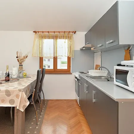 Lägenhet Fuer 4 Personen Ca 50 Qm In Pula-fondole, Istrien Istrische Riviera *